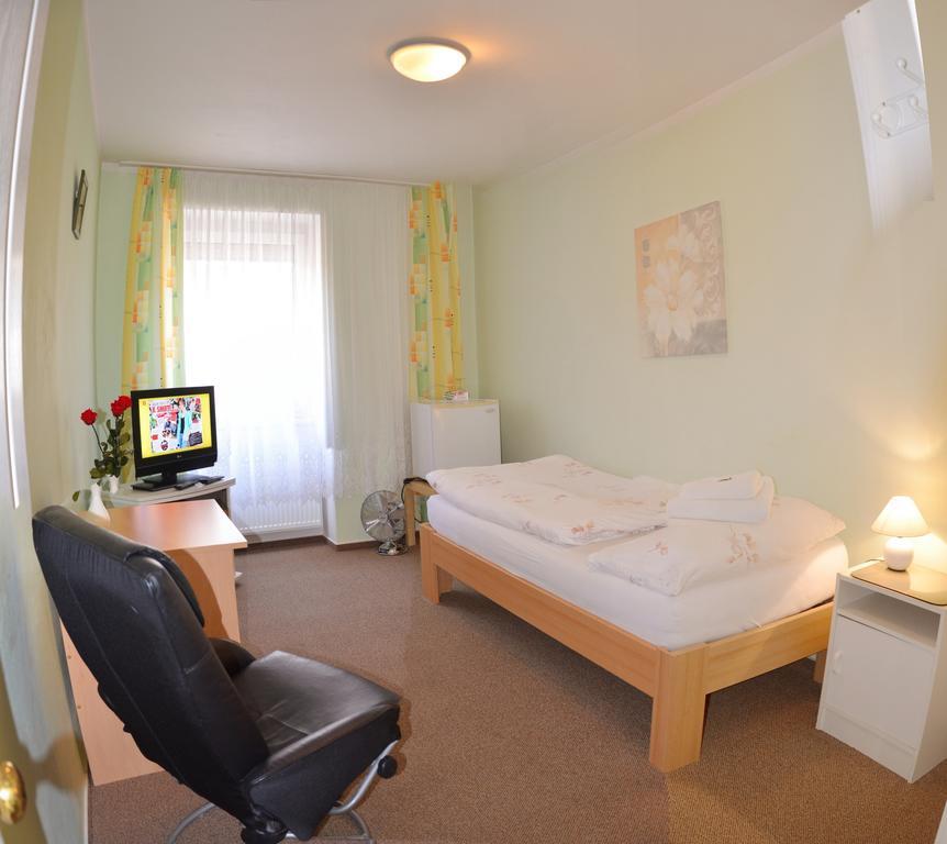 Penzion Duo Mladá Boleslav Room photo